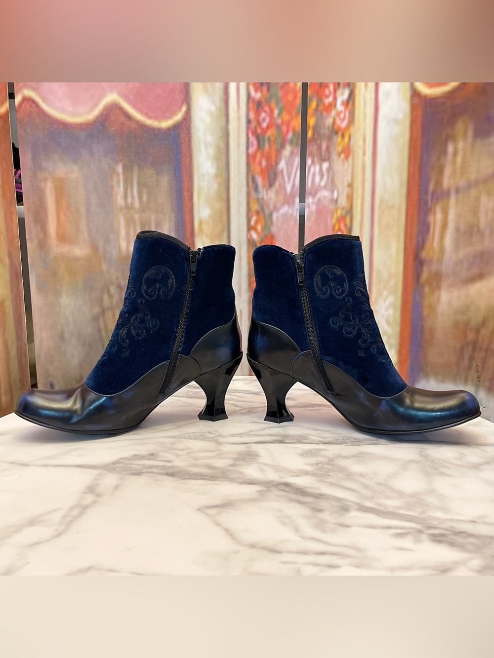 John Fluevog Lorrain Baroque Velvet Leather Boots Blue Black 9 GUC - Picture 5 of 9